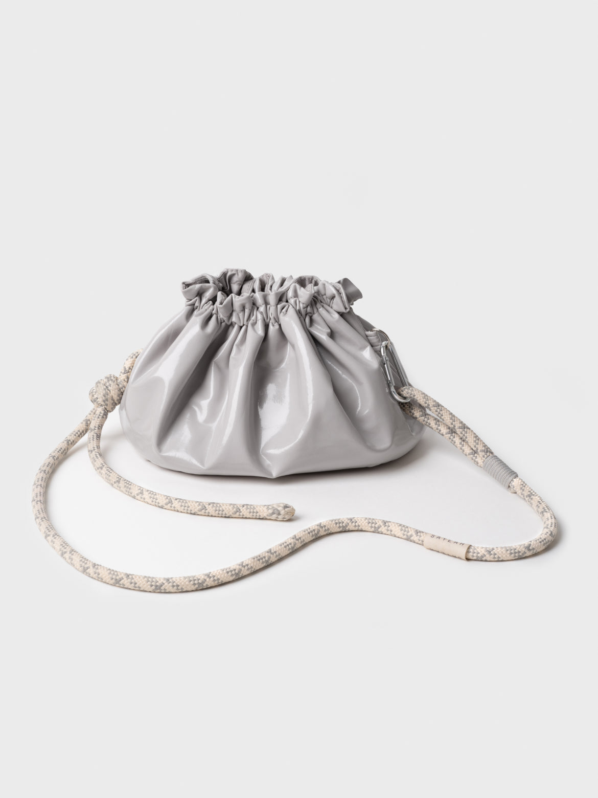 Закрита сіра косметичка-сумка SELF-LOVE BAG зі знімною ручкою з паракорду